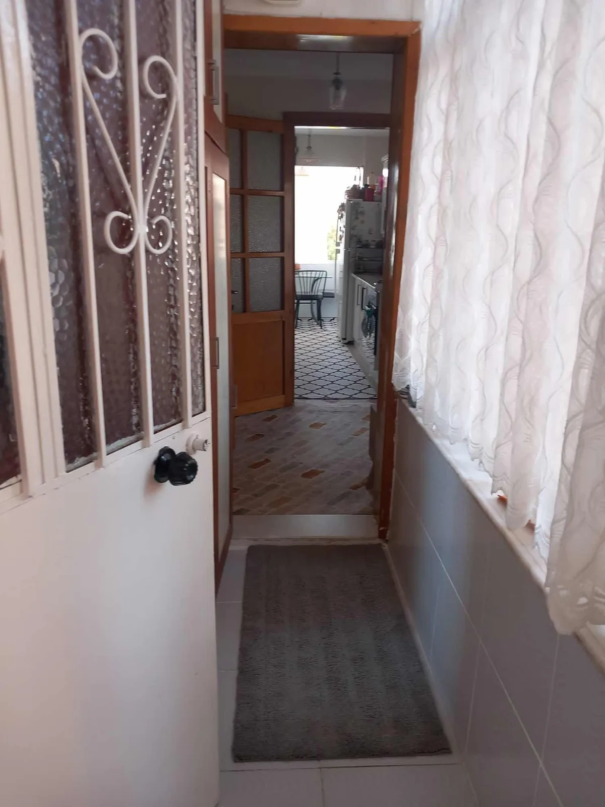 KUŞADASI MERKEZDE KADINLAR DENİZİNE ÇOK YAKIN 2+1 FIRSAT DAİRE