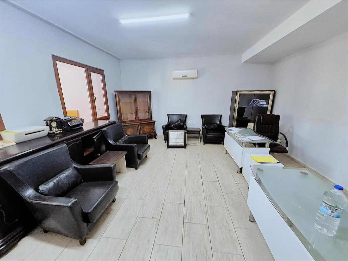 Bayraklidede Mahallesinde Satılık Tripleks 6+1 Dükkan Tapulu