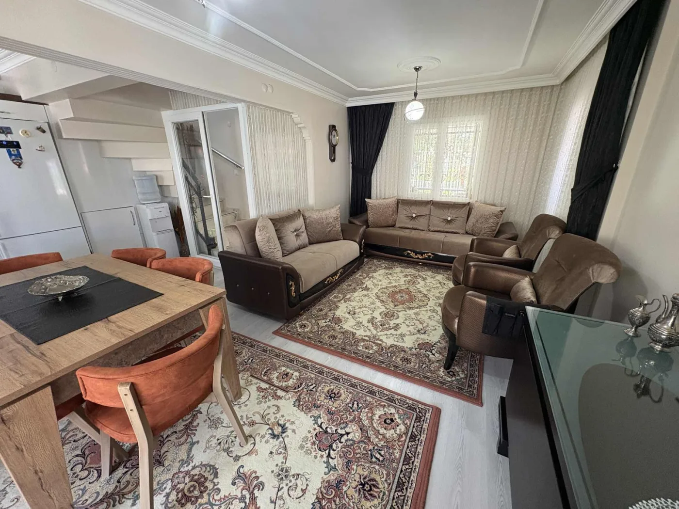 Kuşadası Yavansu'da Havuzlu Sitede Köşe Konum 5+1 Villa