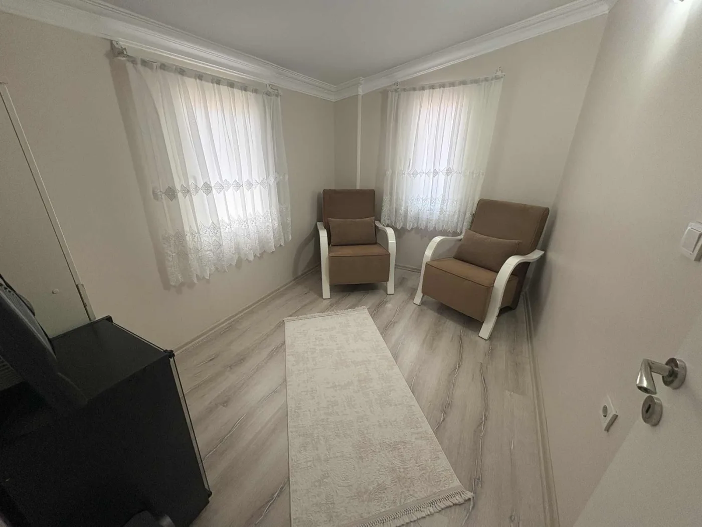 Kuşadası Yavansu'da Havuzlu Sitede Köşe Konum 5+1 Villa