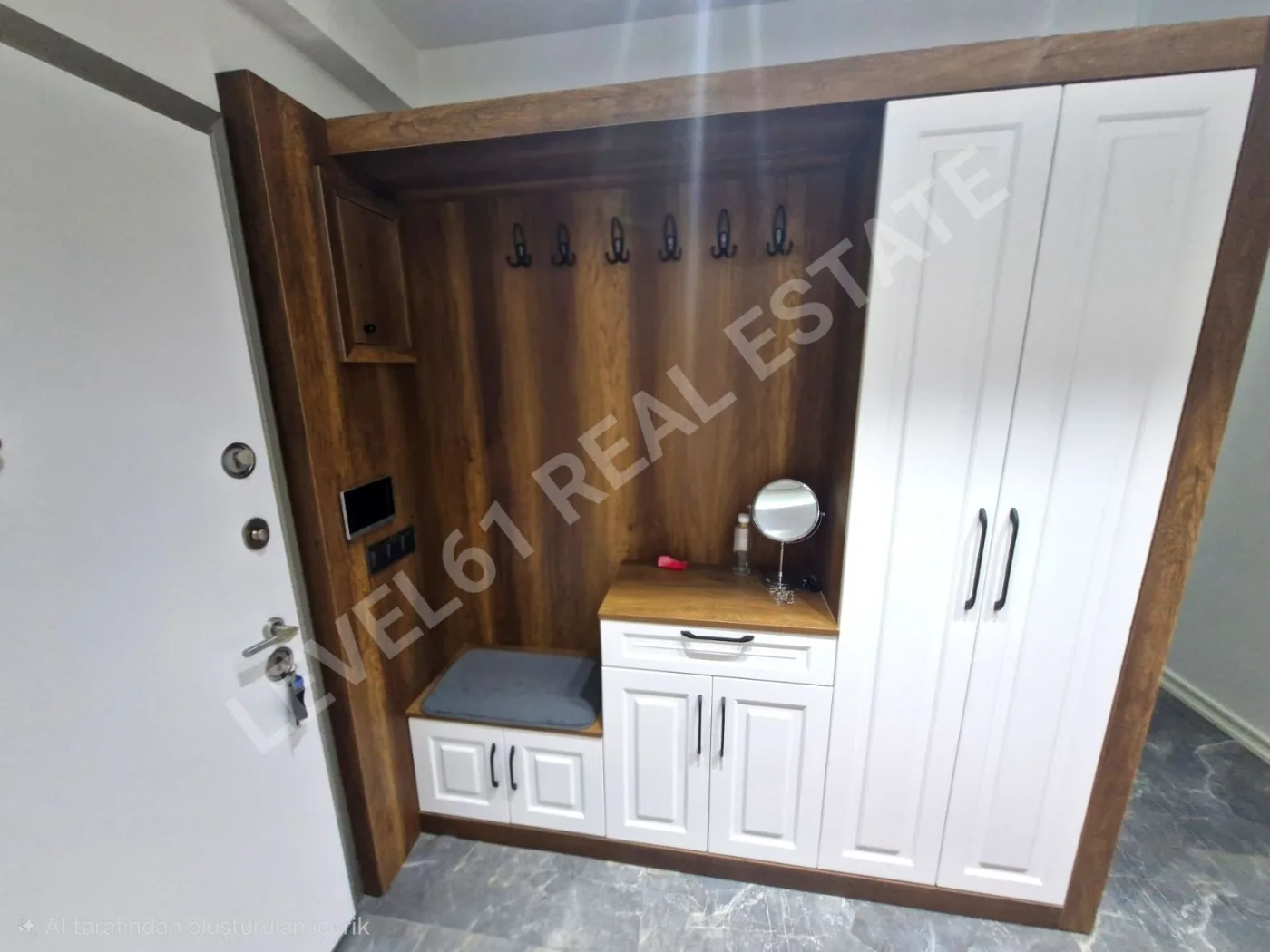 Level61'den Yetkili Kuşadasında Lüks Eşyalı Satılık 3+1 Daire