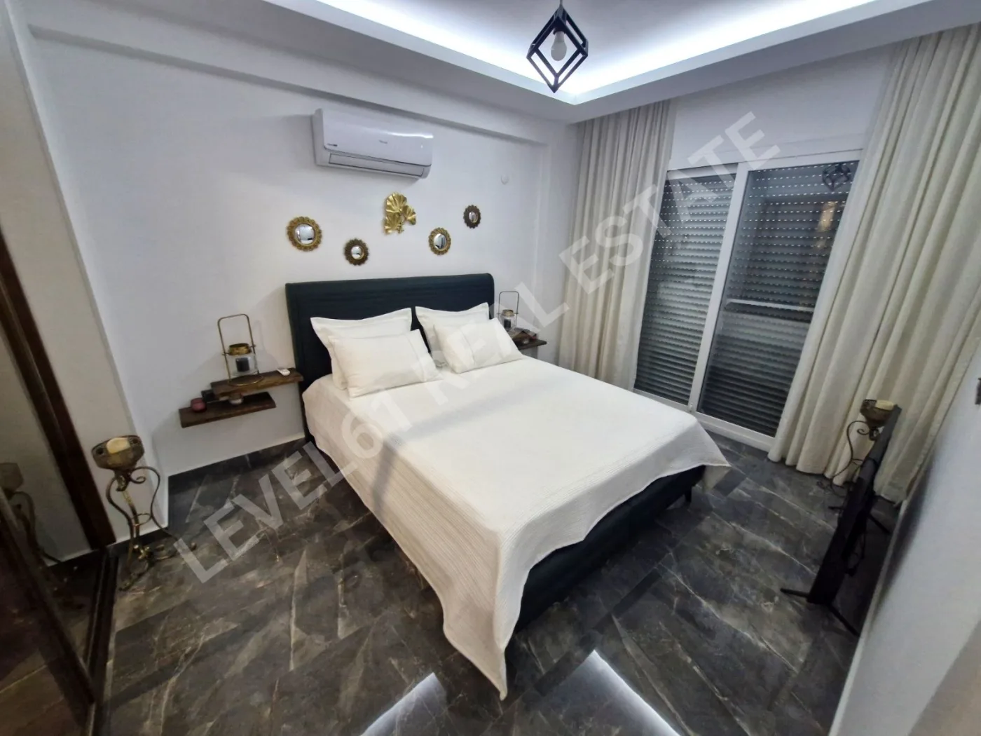 Level61'den Yetkili Kuşadasında Lüks Eşyalı Satılık 3+1 Daire