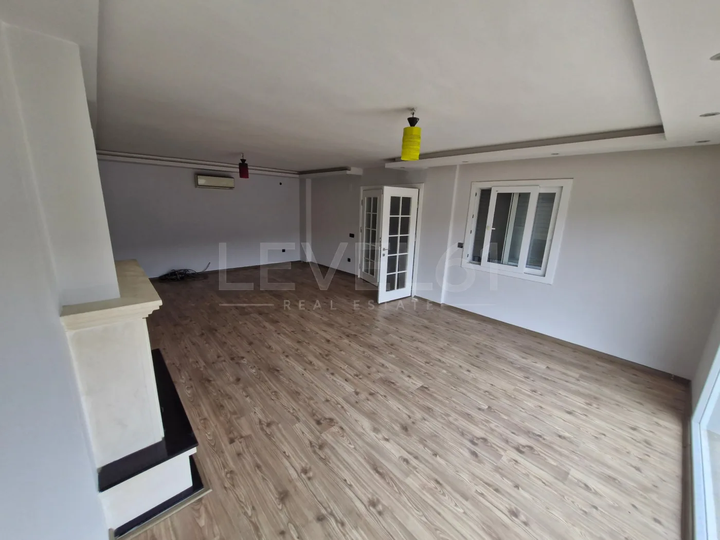 KUŞADASI BAYRAKLIDEDE 5+2 SATILIK MÜSTAKİL VİLLA