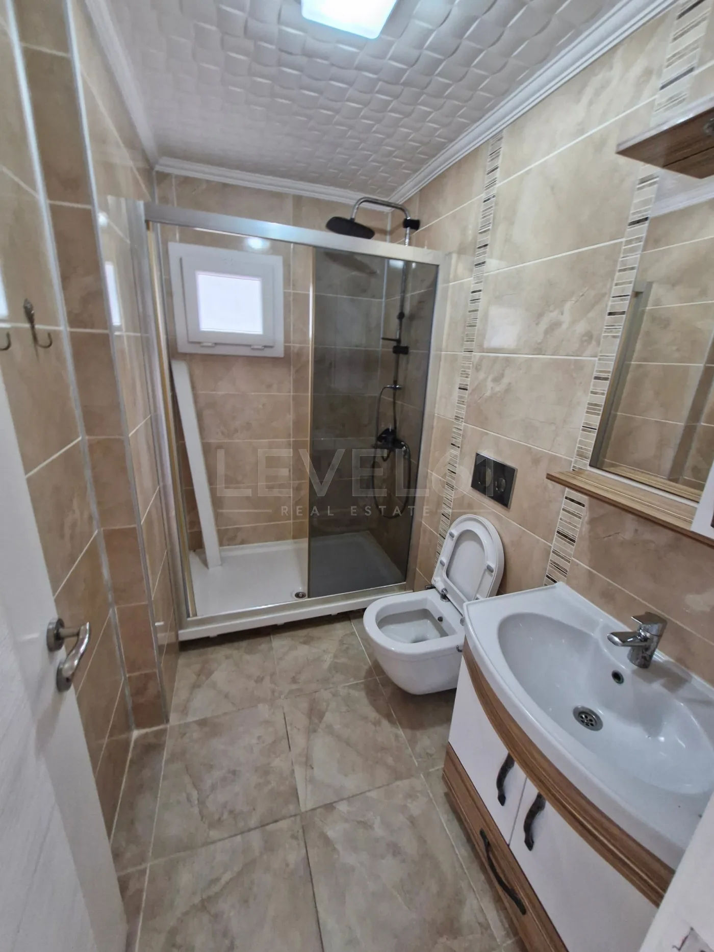KUŞADASI BAYRAKLIDEDE 5+2 SATILIK MÜSTAKİL VİLLA