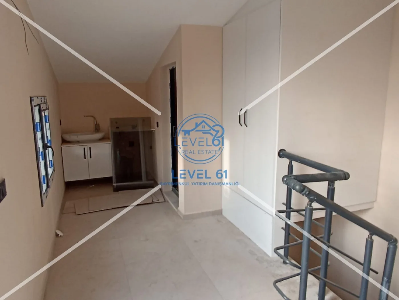 Level61'den Kuşadası Karaova'da Satılık 3+1 Sıfır Özel Havuzlu
