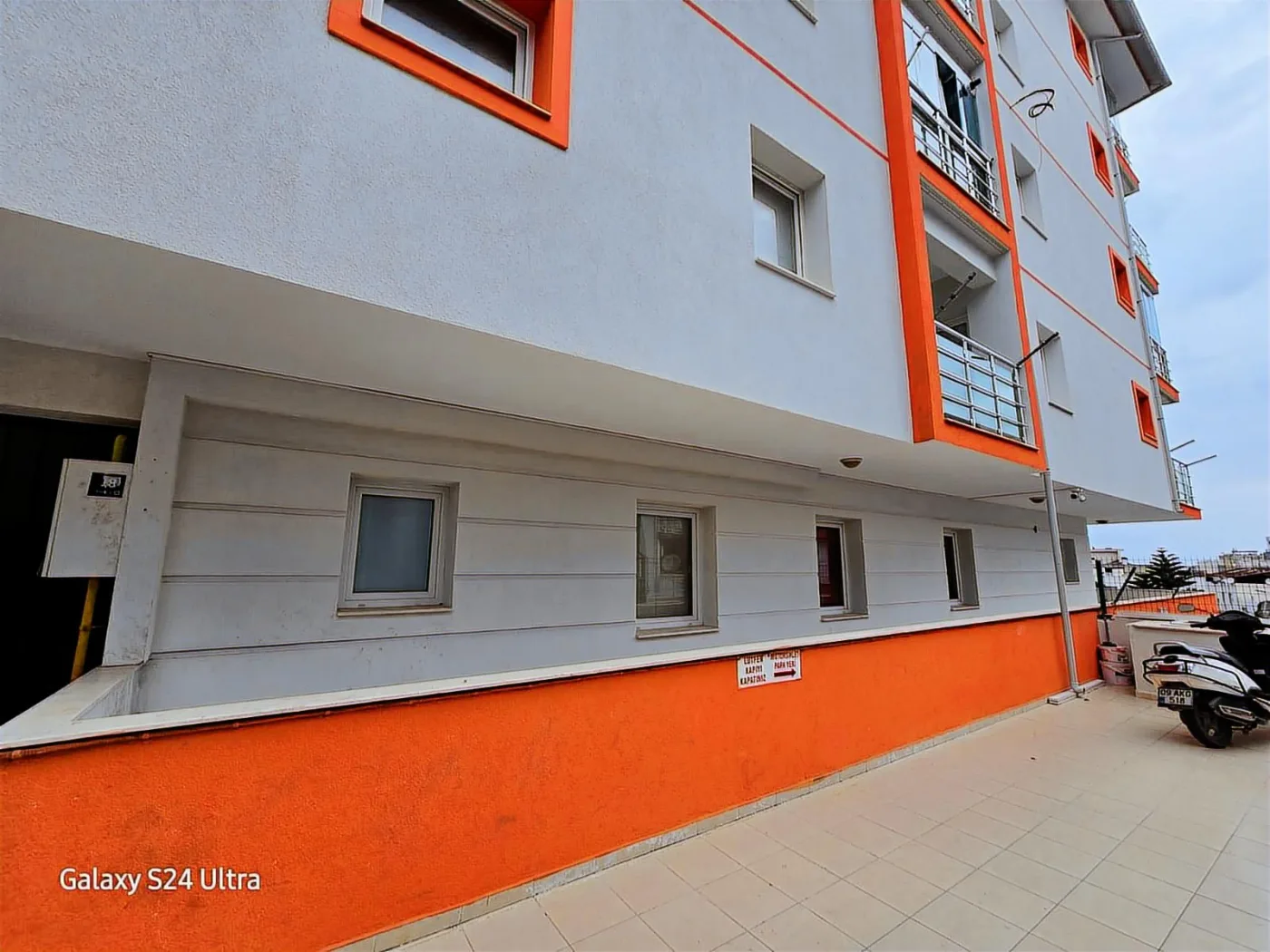 KUŞADASI Merkezde 3+1 Bakımlı Satılık Daire