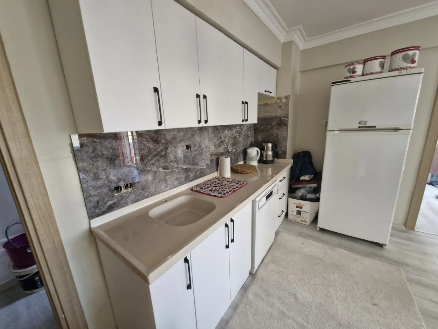 Kuşadası Havuzlu Site İçerisinde Deniz Manzaralı Satılık Daire