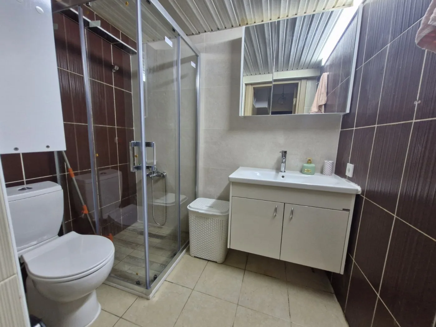 Kuşadası Havuzlu Site İçerisinde Deniz Manzaralı Satılık Daire