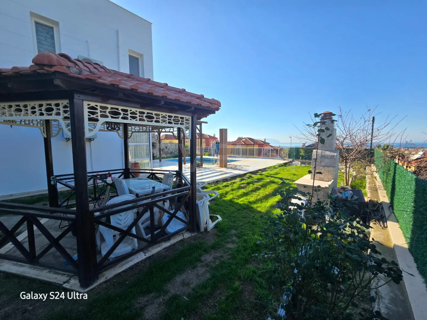 KUŞADASINDA Deniz Manzaralı Müstakil Havuzlu Villa