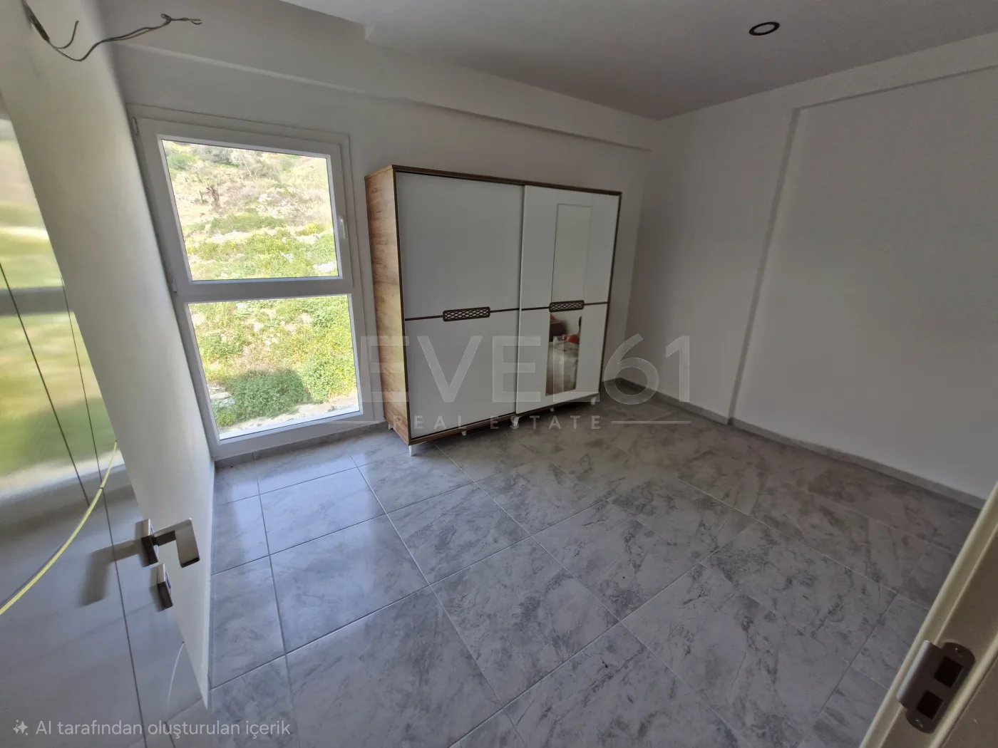 Kuşadası Yeni İkiçeşmelik Satılık Kapalı Mutfak 3+1 Daire