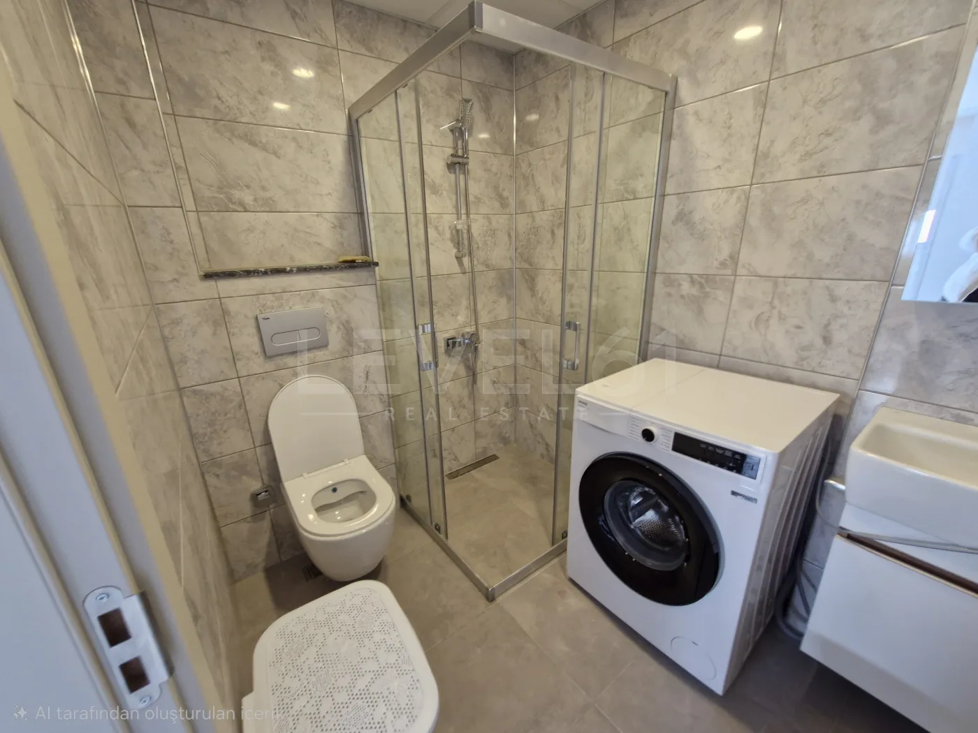 Kuşadası Yeni İkiçeşmelik Satılık Kapalı Mutfak 3+1 Daire