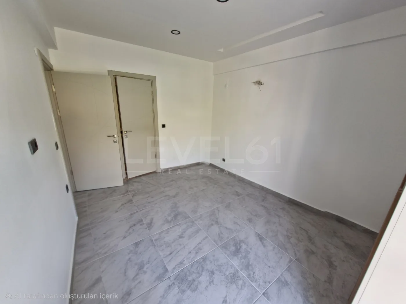 Kuşadası Yeni İkiçeşmelik Satılık Kapalı Mutfak 3+1 Daire