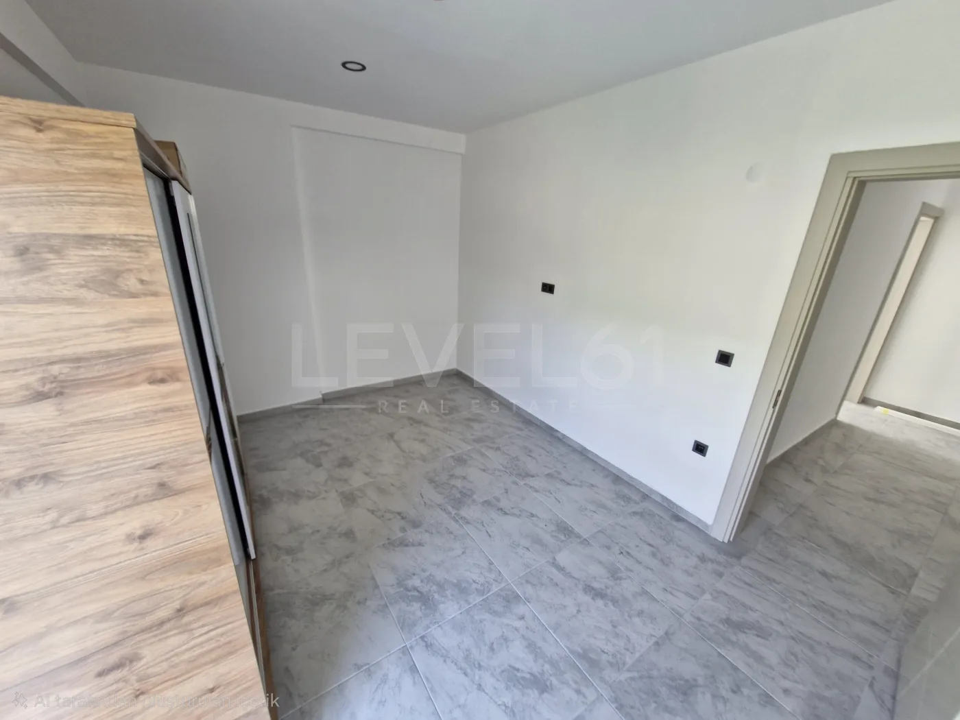 Kuşadası Yeni İkiçeşmelik Satılık Kapalı Mutfak 3+1 Daire