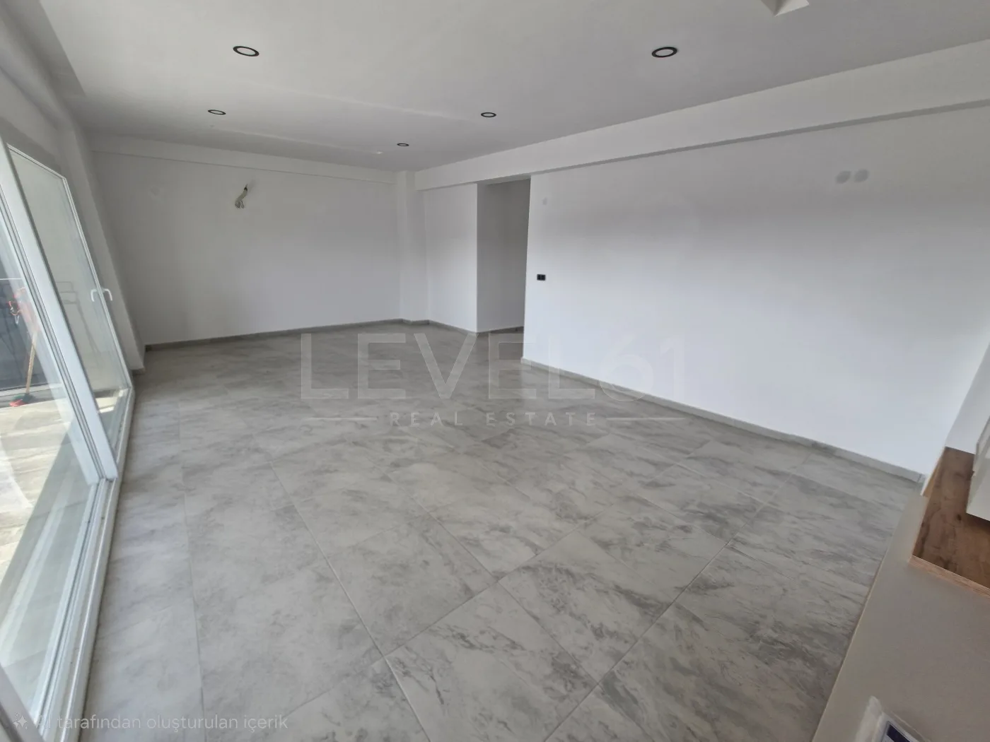 Kuşadası Yeni İkiçeşmelik Satılık Kapalı Mutfak 3+1 Daire