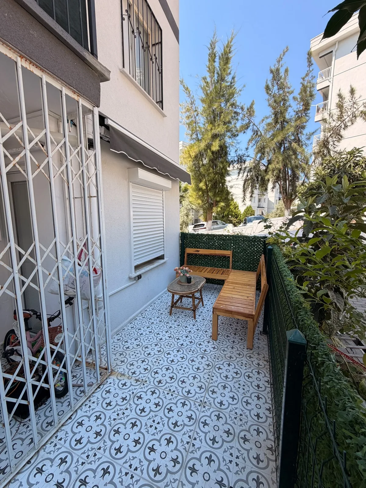 KUŞADASI KADINLAR DENİZİ DOĞALGAZLI FULL EŞYALI 9 AYLIK KİRALIK