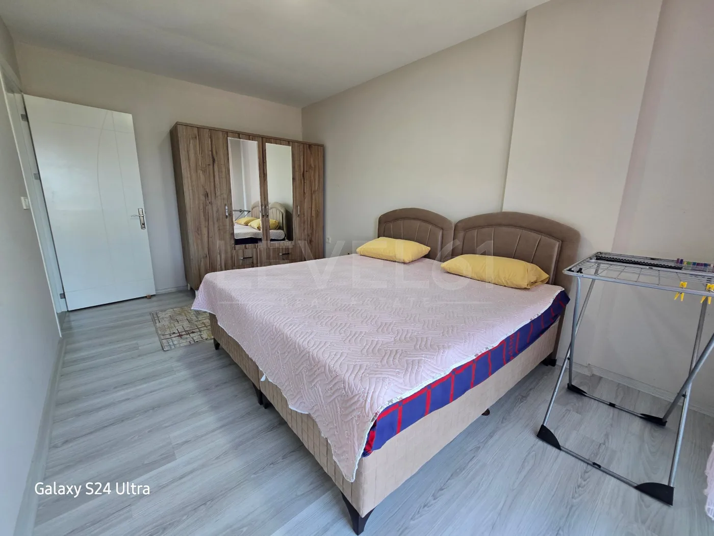 KUŞADASI DAVUTLARDA EŞYALI KİRALIK 1+1