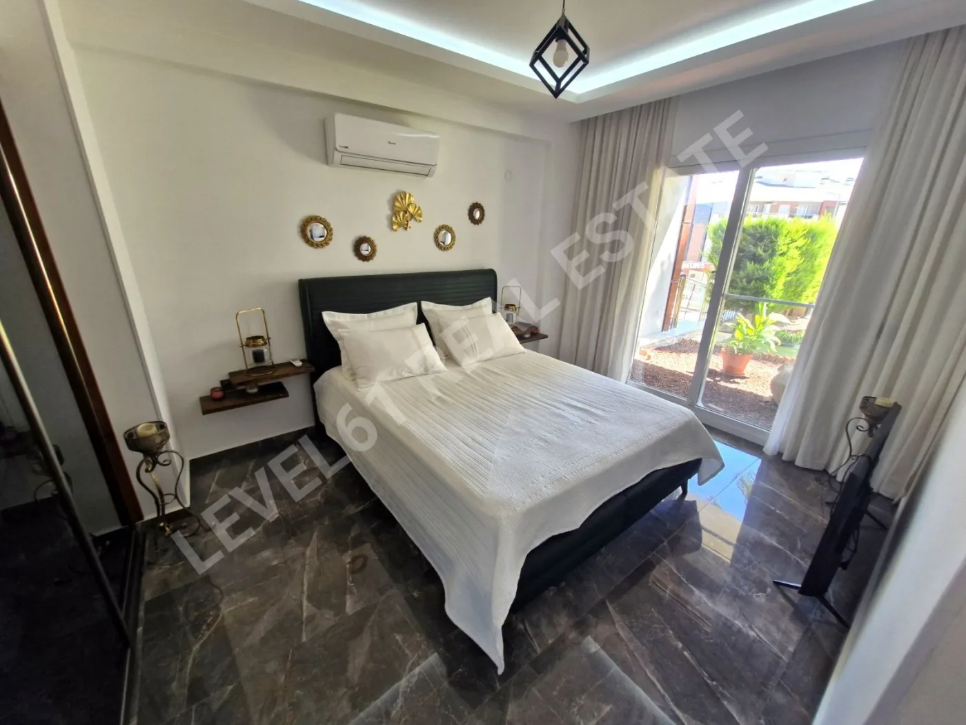 Level61'den Yetkili Kuşadasında Lüks Eşyalı Satılık 3+1 Daire
