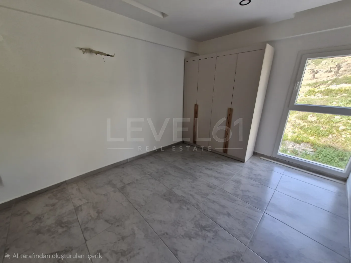 Kuşadası Yeni İkiçeşmelik Satılık Kapalı Mutfak 3+1 Daire