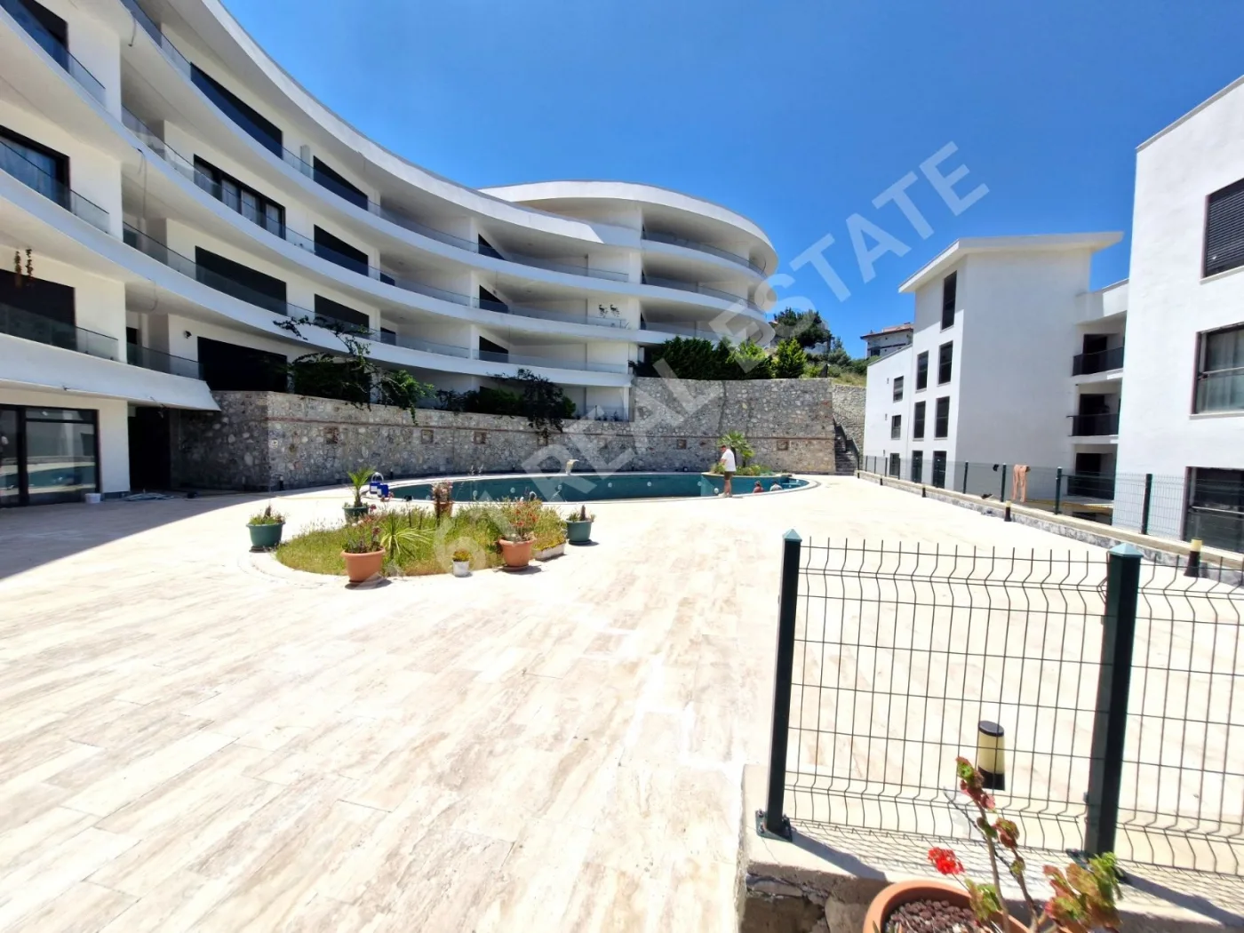 Level61 Yetkili Değirmendere Deniz Manzaralı Satılık 2+1 Daire