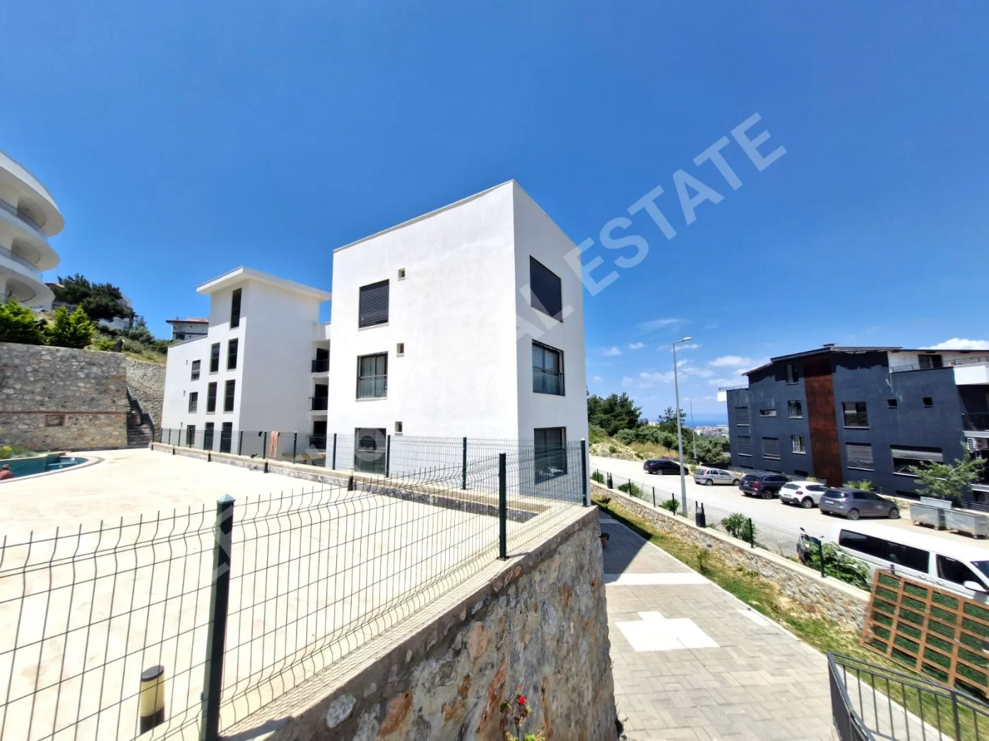 Level61 Yetkili Değirmendere Deniz Manzaralı Satılık 2+1 Daire