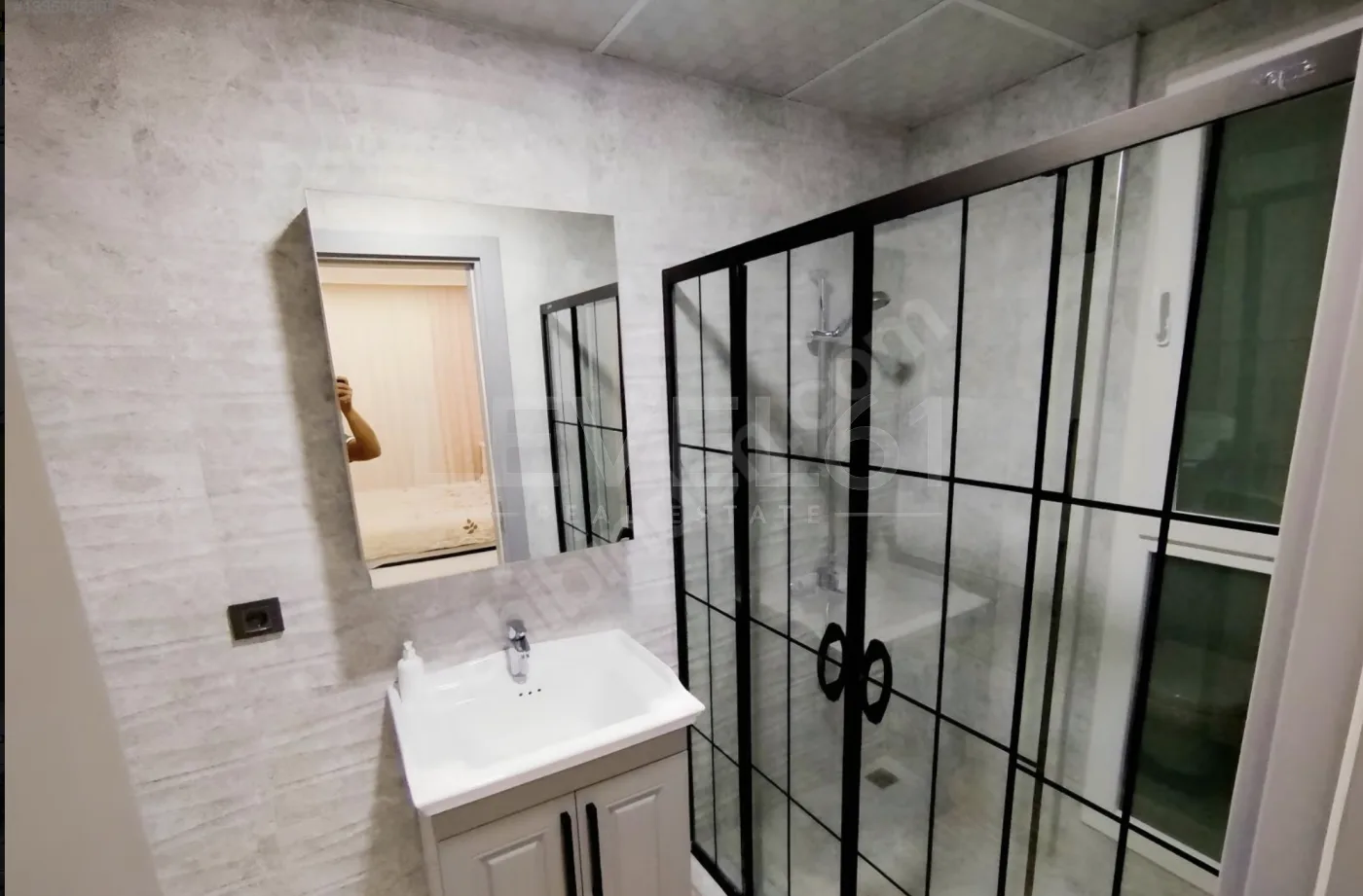 Değirmendere Mh. Havuzlu Sitede 3+1 Satılık Daire