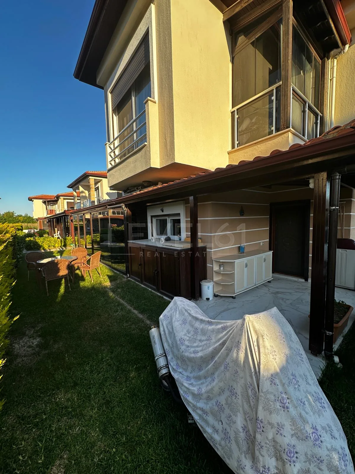 KUŞADASI DAVUTLARDA SATILIK 3+1 HAVUZLU VİLLA