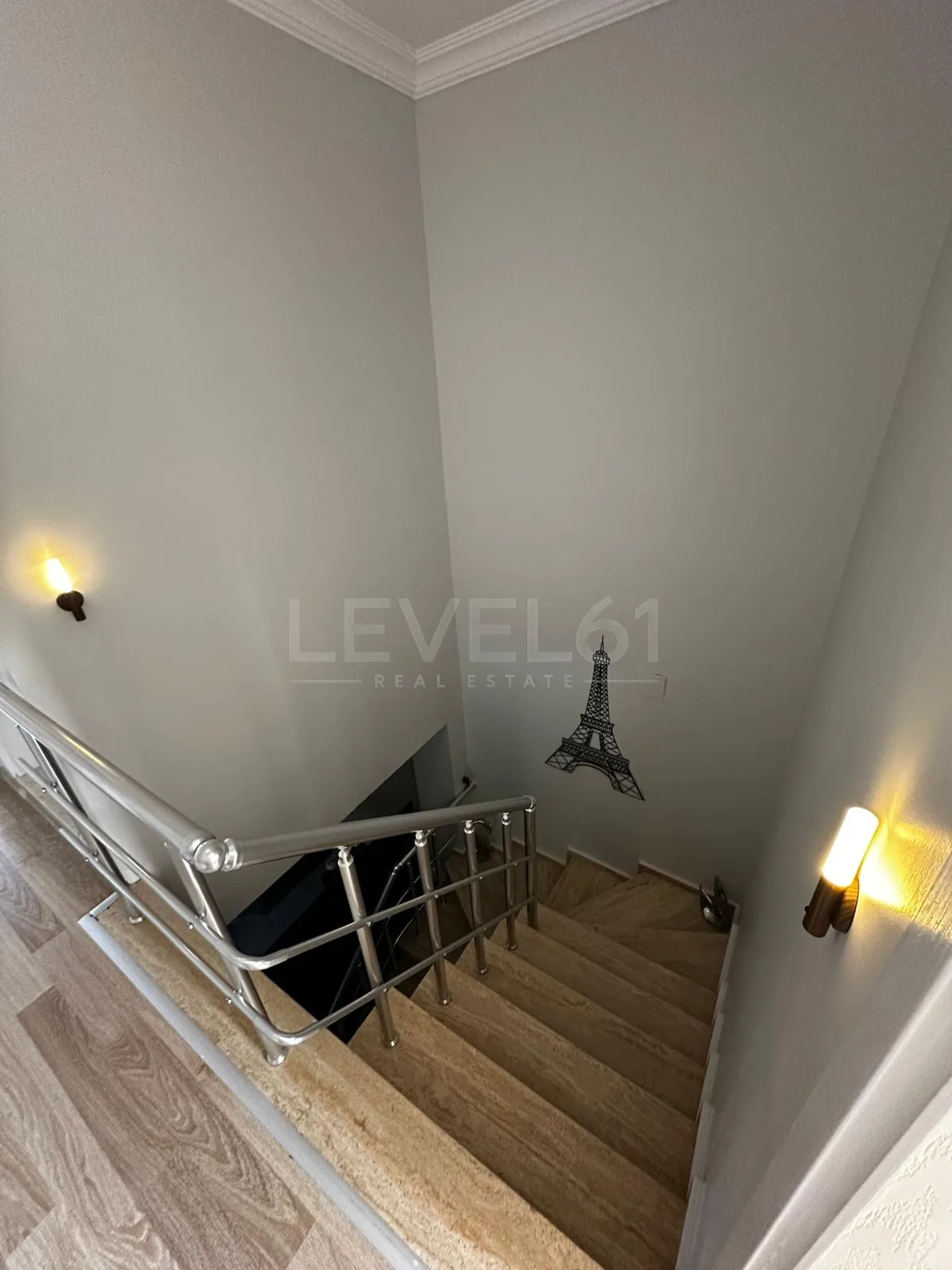 KUŞADASI DAVUTLARDA SATILIK 3+1 HAVUZLU VİLLA
