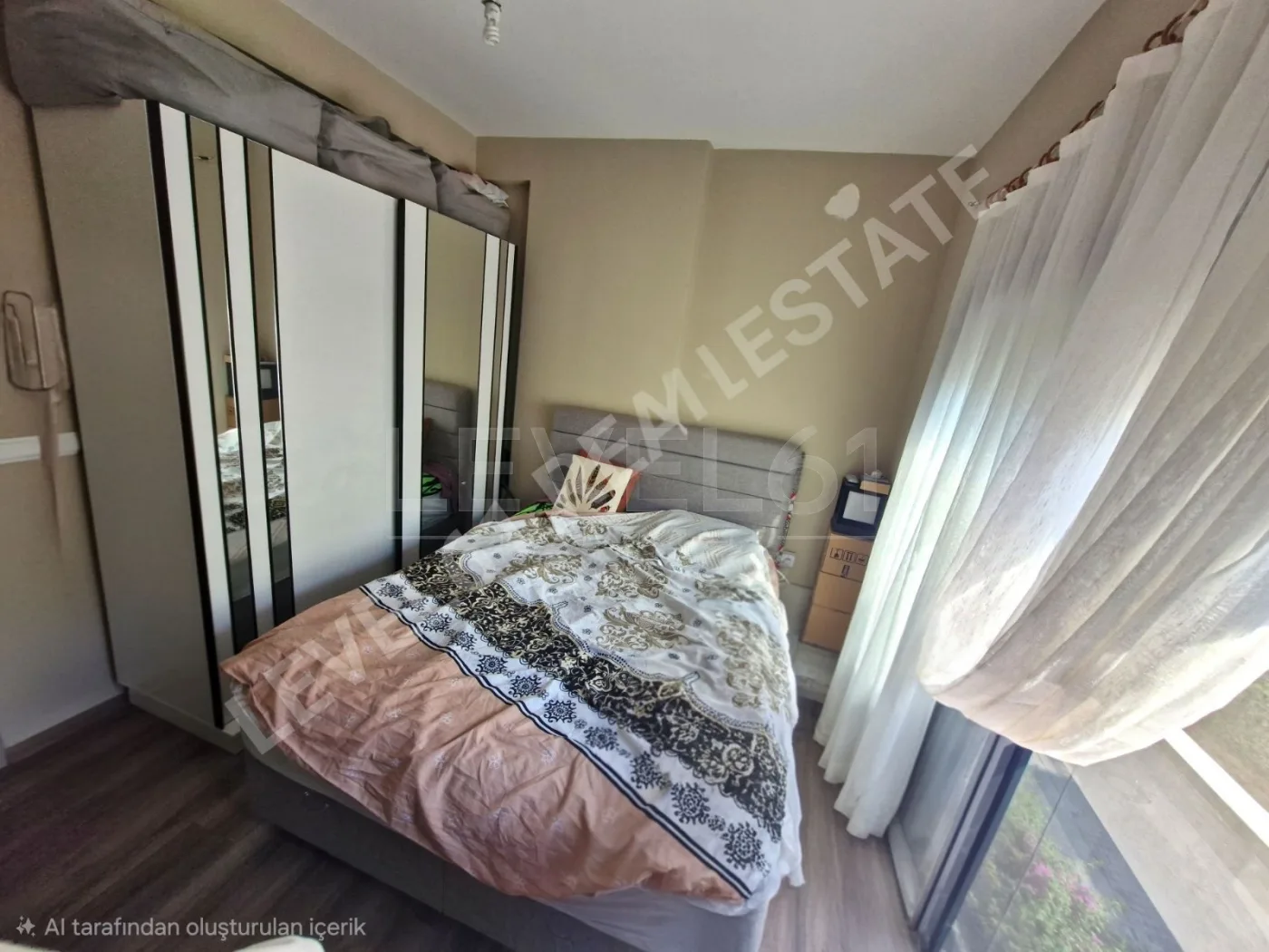 Kuşadası Marinaya Sadece 30 Adım Satılık Geniş 1+ 1 Daire