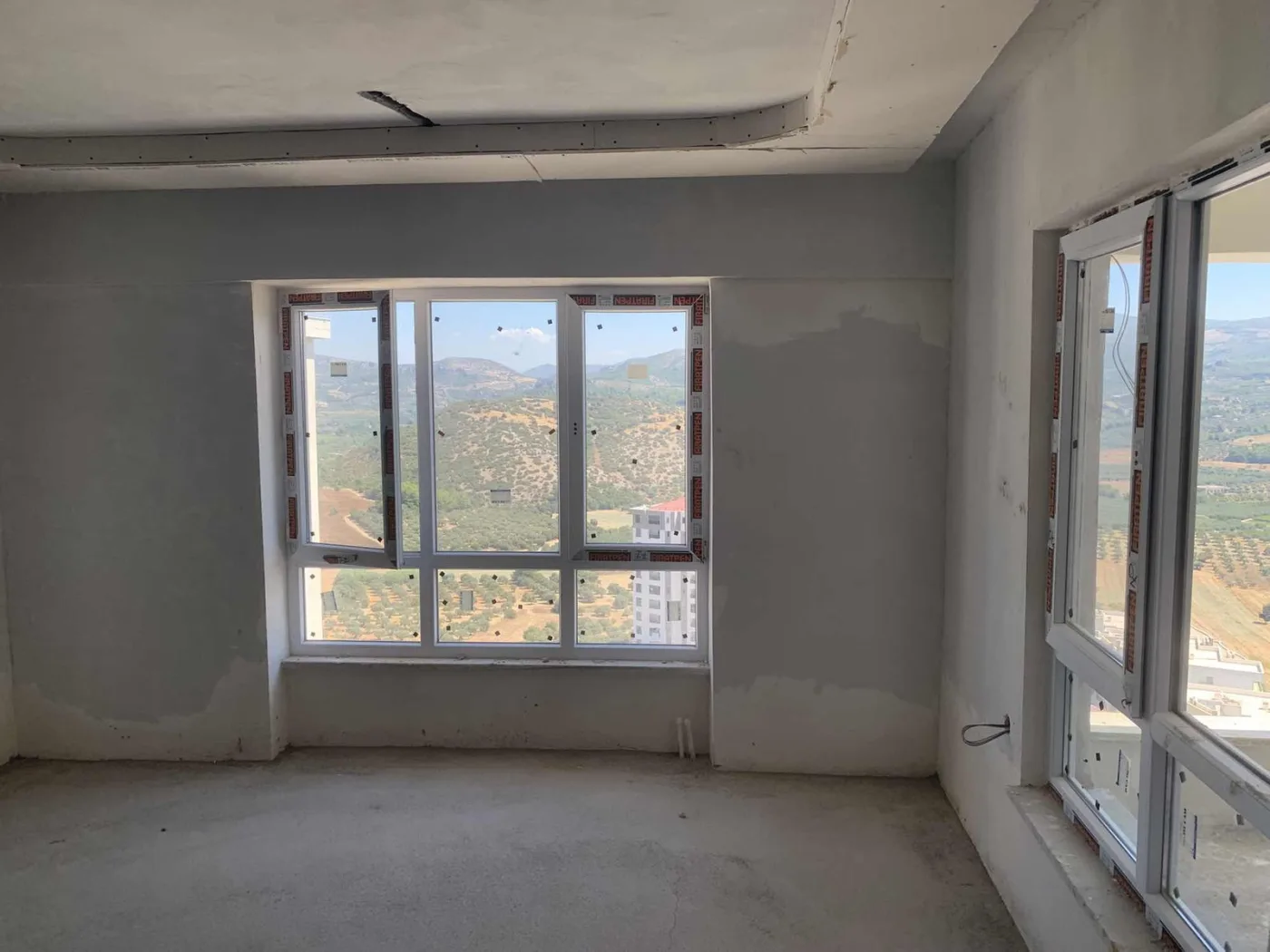 KUŞADASI UYDUKENT FIRSAT SIFIR 2+1 SATILIK DAİRE