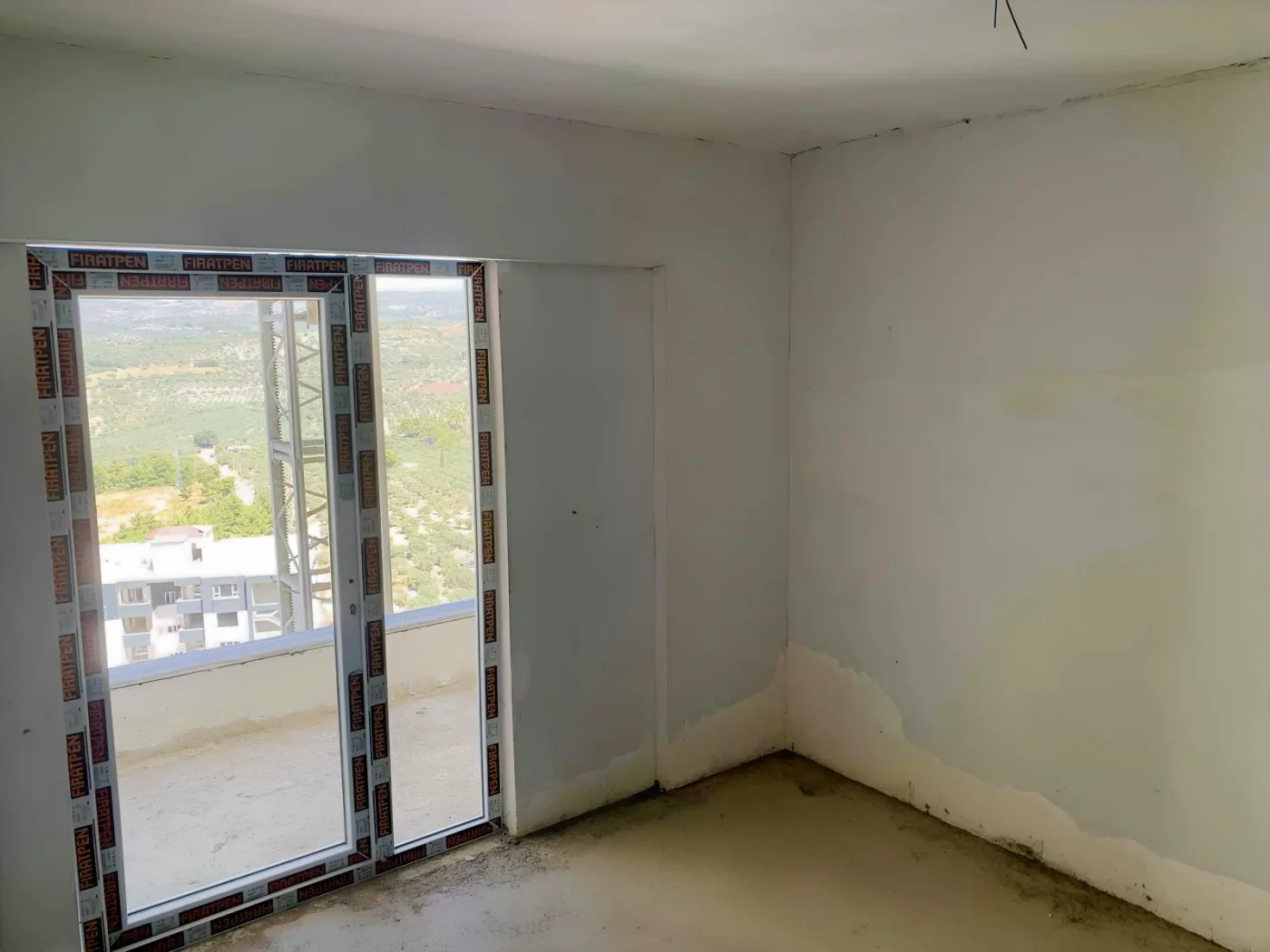 KUŞADASI UYDUKENT FIRSAT SIFIR 2+1 SATILIK DAİRE