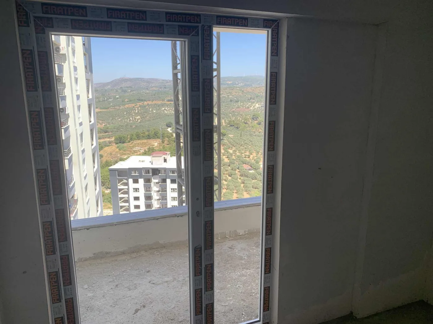 KUŞADASI UYDUKENT FIRSAT SIFIR 2+1 SATILIK DAİRE