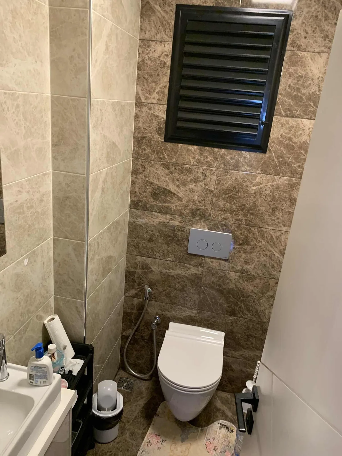 KUŞADASI'nda DENİZ MANZARALI 2+1 SATILIK DAİRE