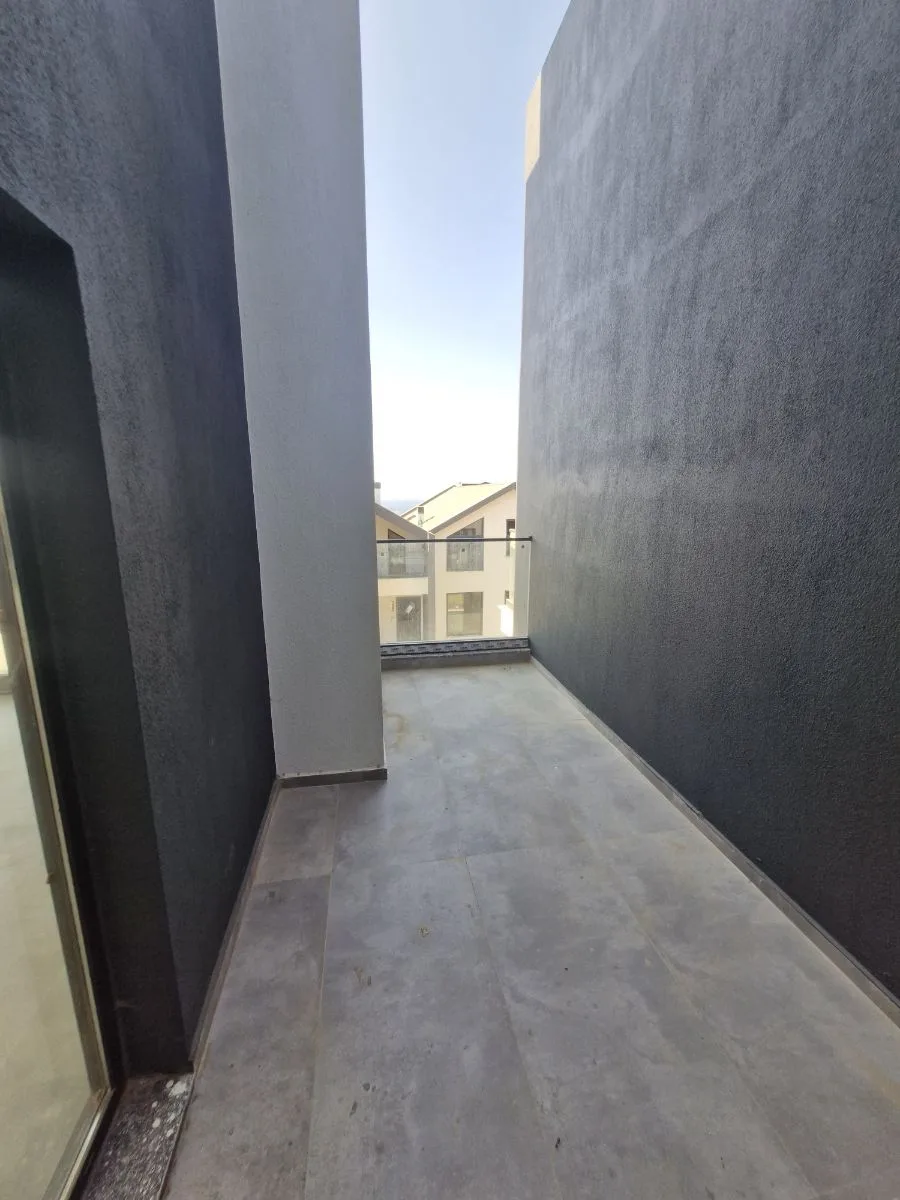Kuşadası Merkeze Yakın Deniz Manzaralı Lüks 2+ 1 Loft Daire