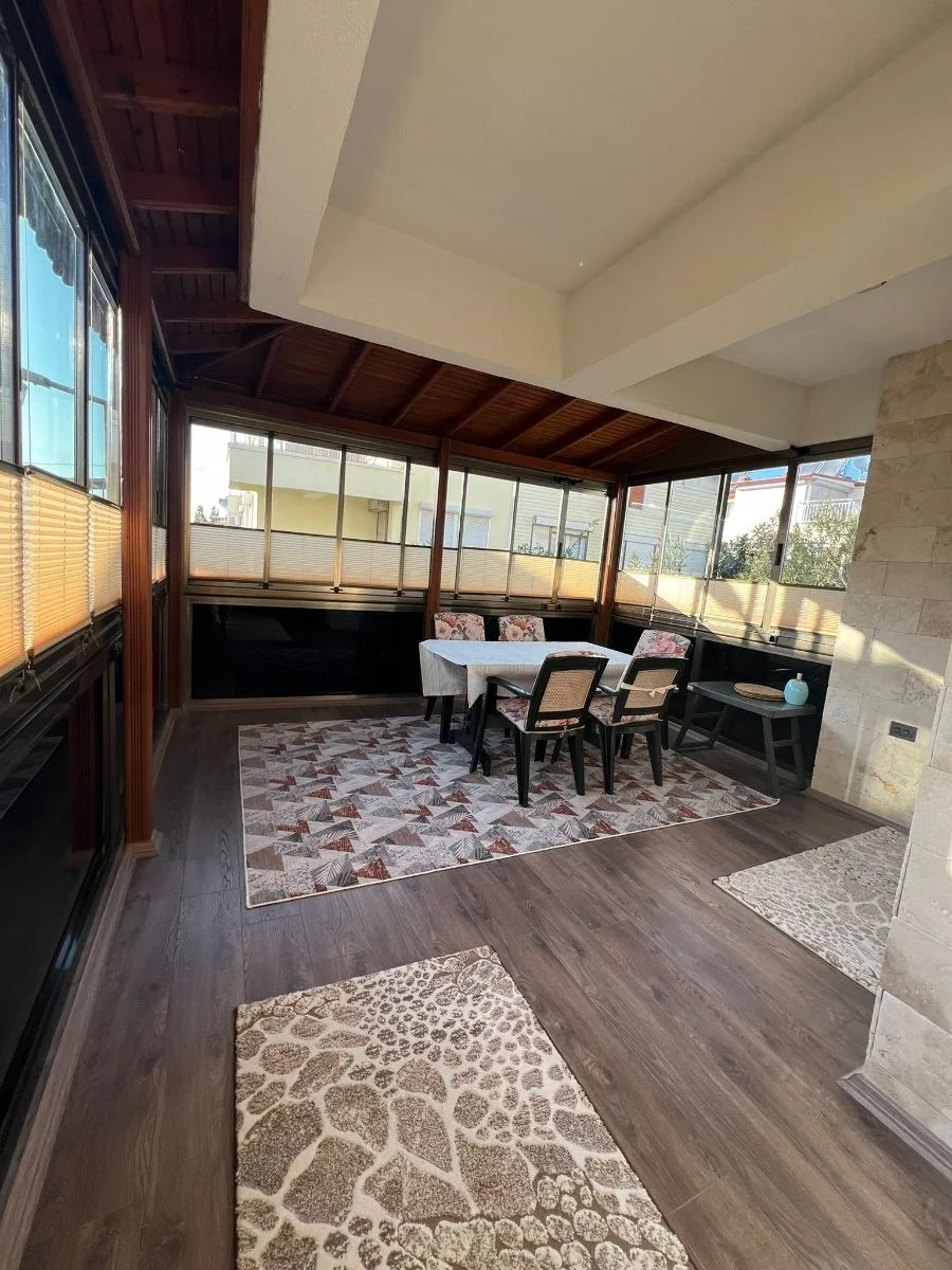 Kuşadası Kadınlar Denizi Denize 350 Metre Satılık Lüks Villa