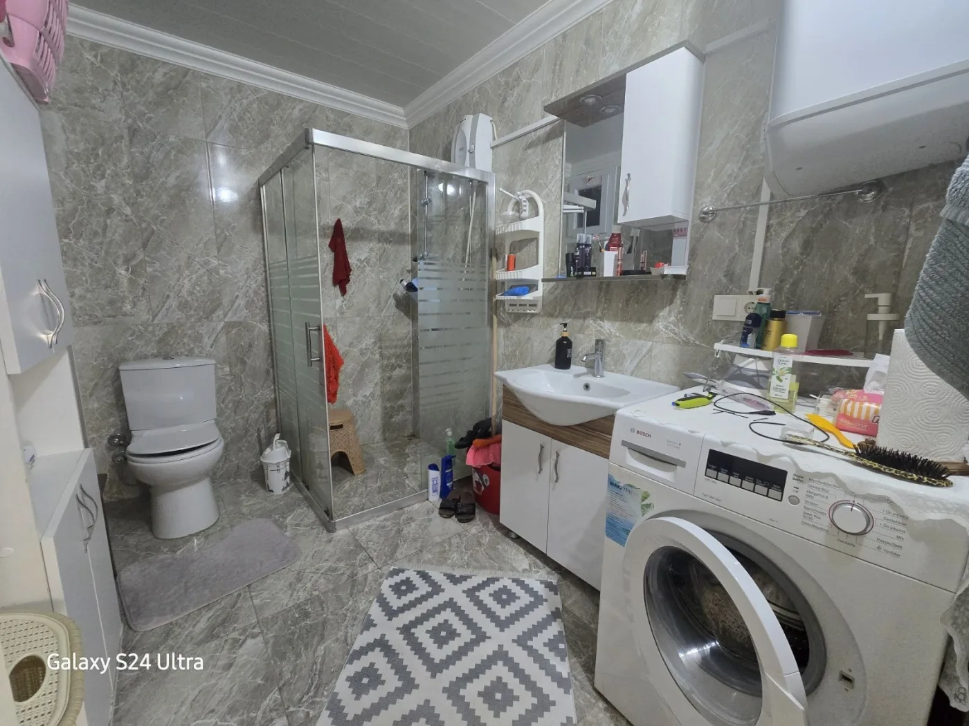 KUŞADASIN AVM BÖLGESİNDE EŞYALI KİRALIK 2+1