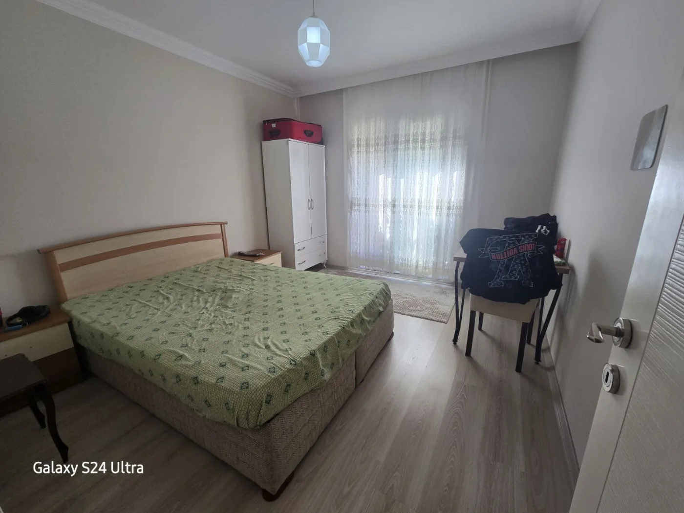 KUŞADASIN AVM BÖLGESİNDE EŞYALI KİRALIK 2+1