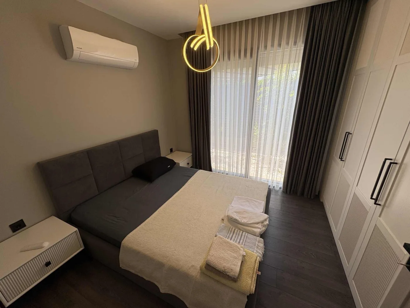kuşadasında tek müstakil özel havuzlu lüks villa
