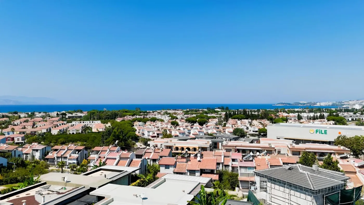 kuşadasında tek müstakil özel havuzlu lüks villa