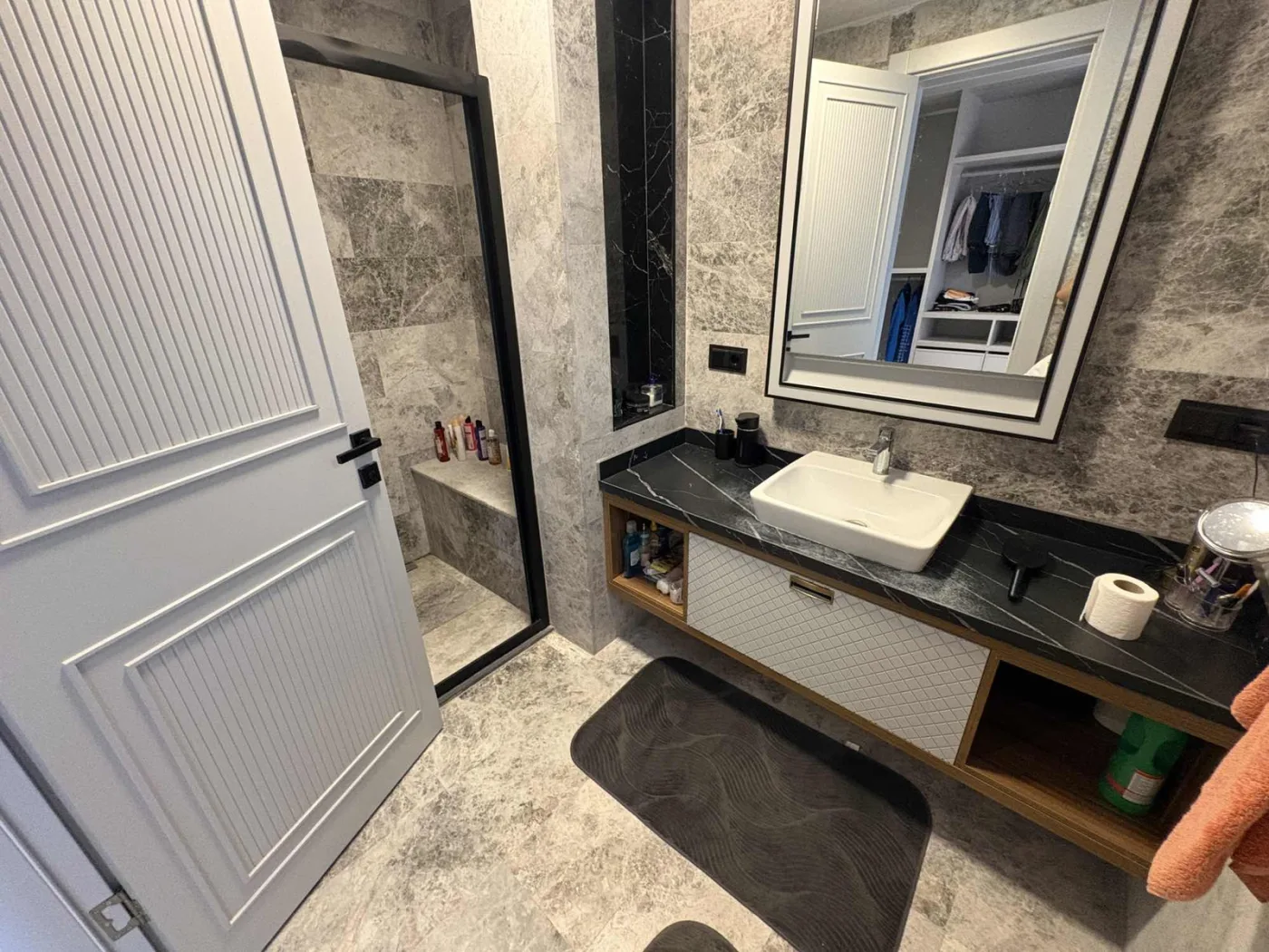 kuşadasında tek müstakil özel havuzlu lüks villa