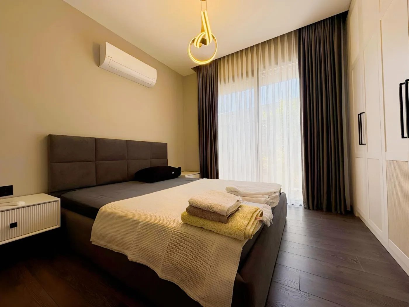 kuşadasında tek müstakil özel havuzlu lüks villa