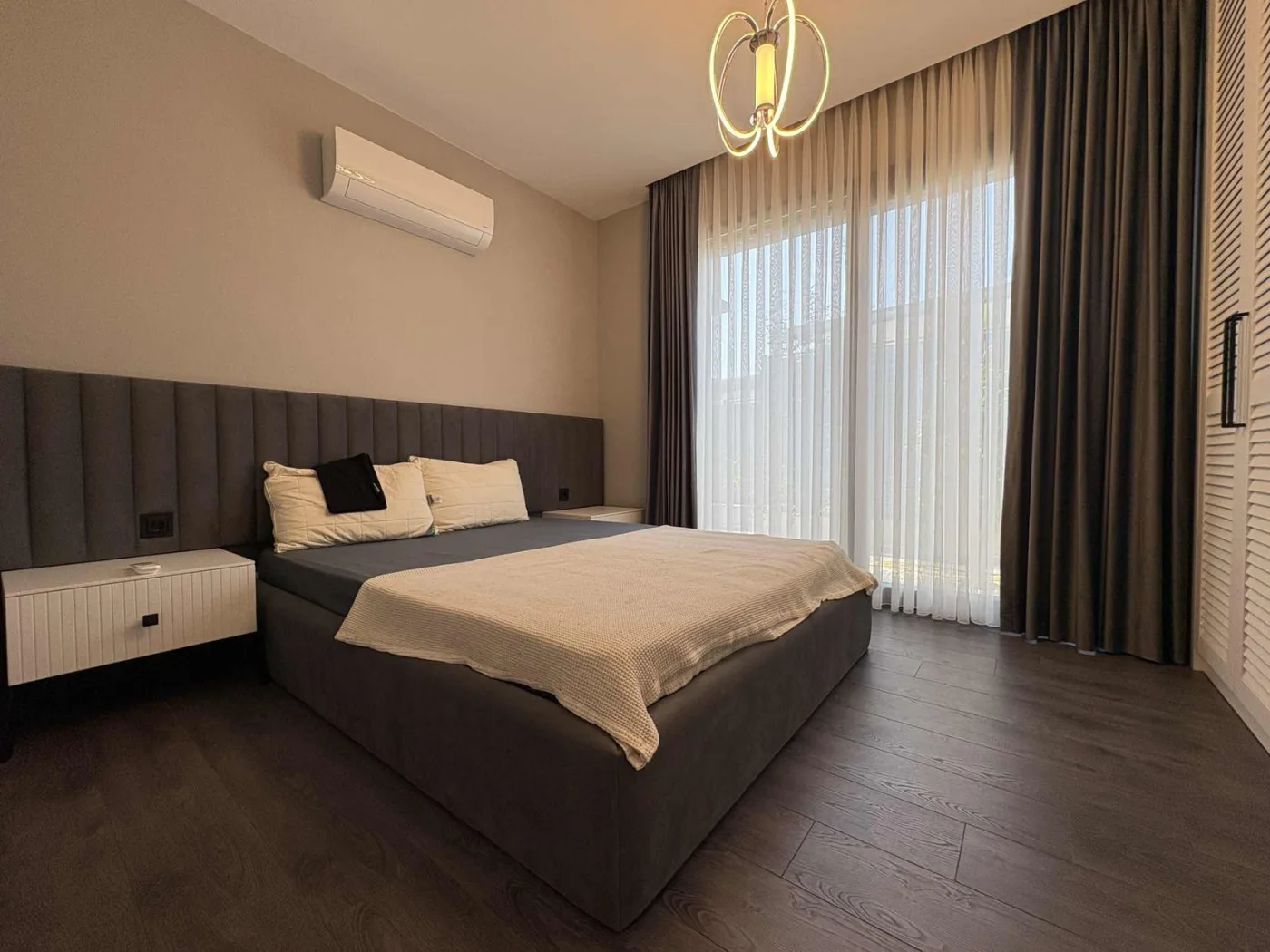 kuşadasında tek müstakil özel havuzlu lüks villa