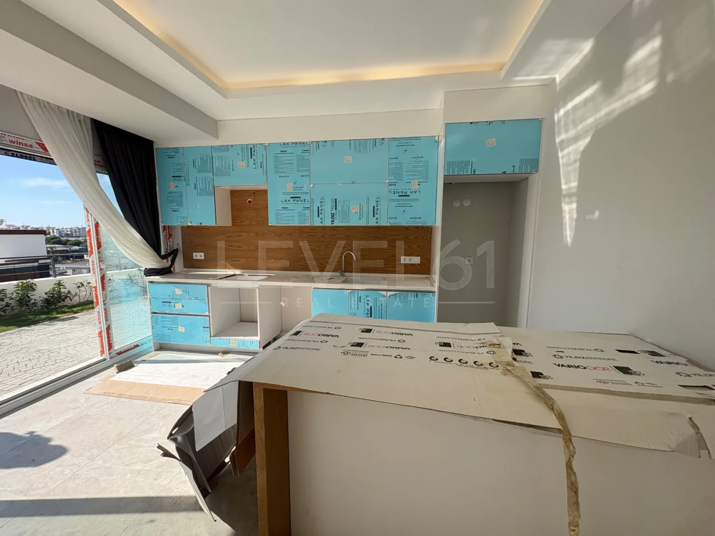 Kuşadası Kadınlar Denizinde Sıfır , Deniz Manzaralı 2+1