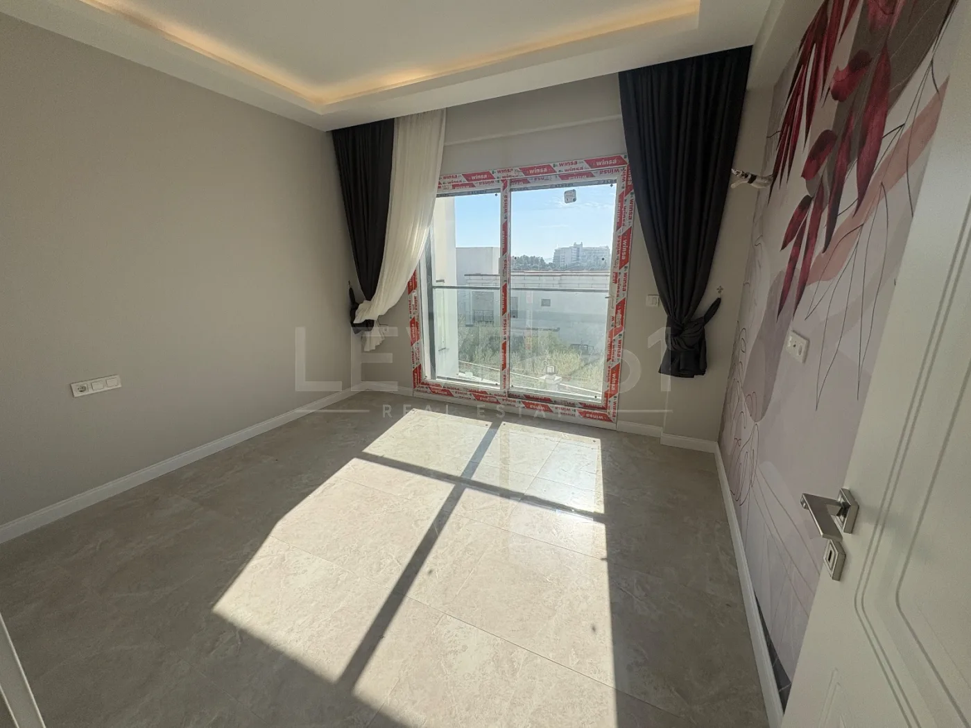 Kuşadası Kadınlar Denizinde Sıfır , Deniz Manzaralı 2+1