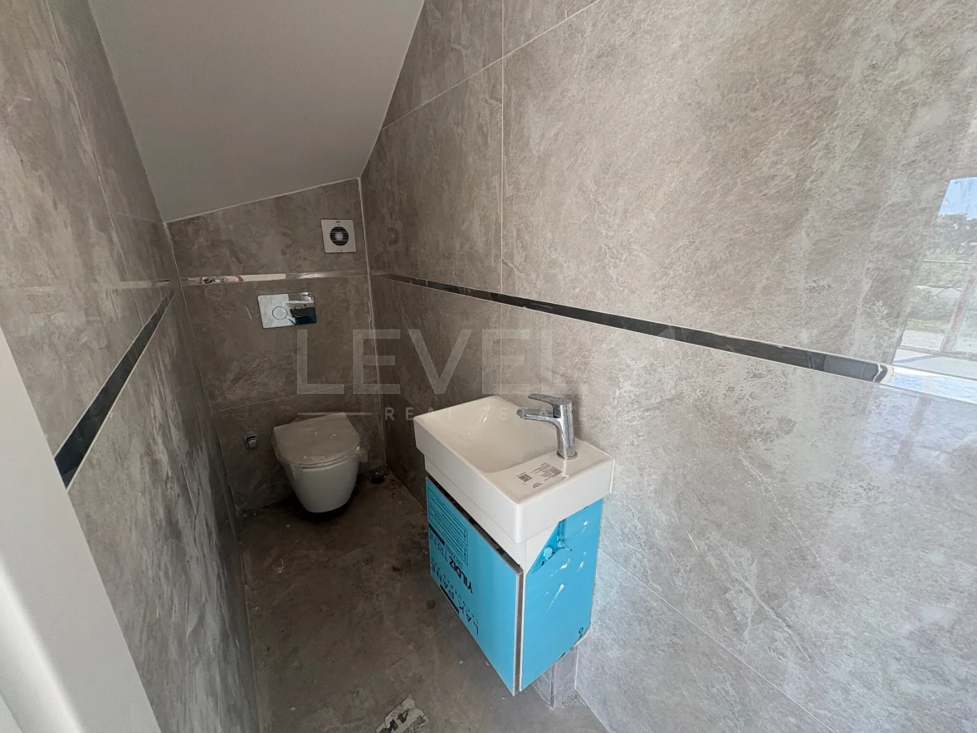 Kuşadası Kadınlar Denizinde Sıfır , Deniz Manzaralı 2+1
