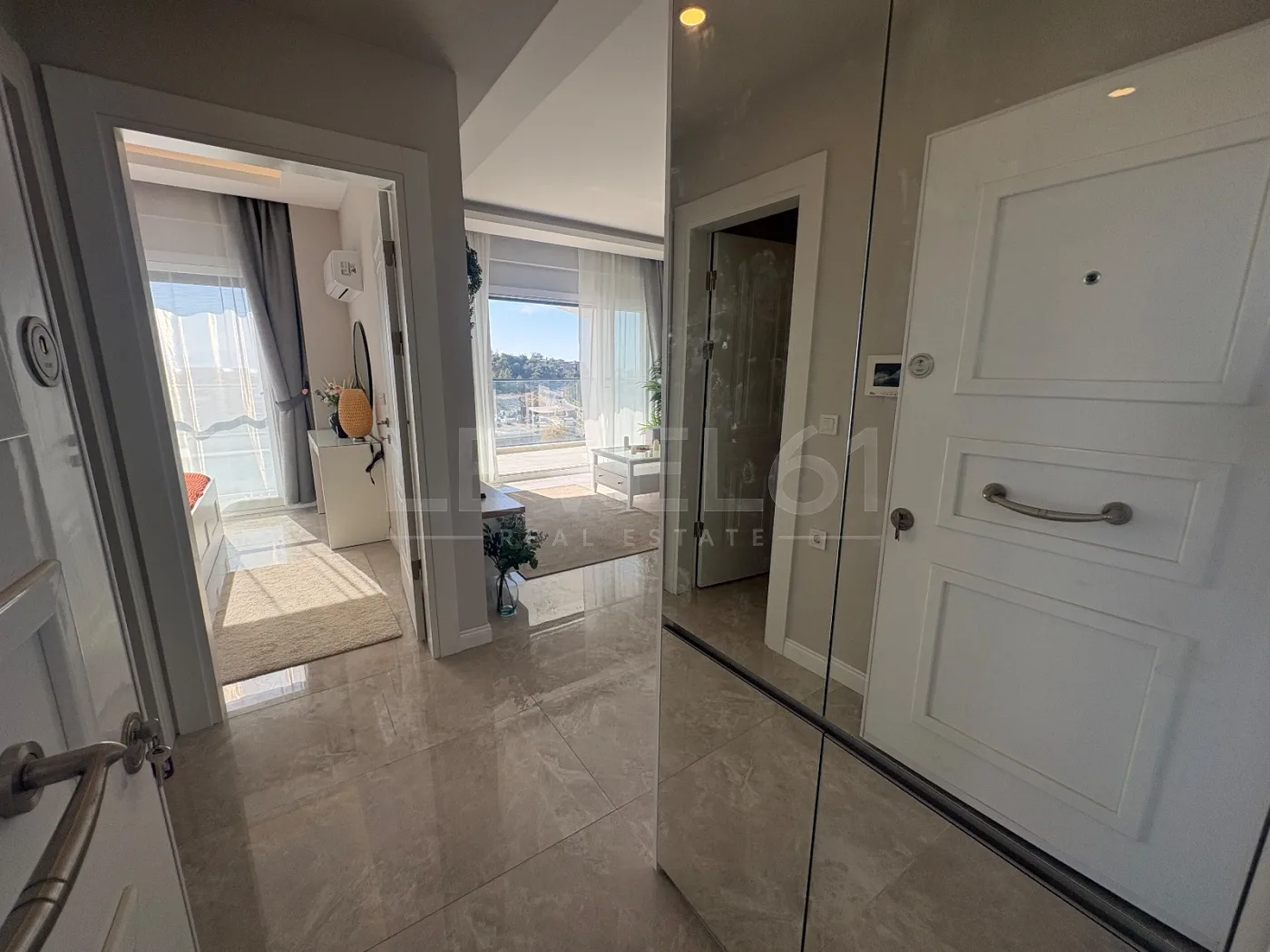 Kadınlar Denizinde 1+1 Full eşyalı daire