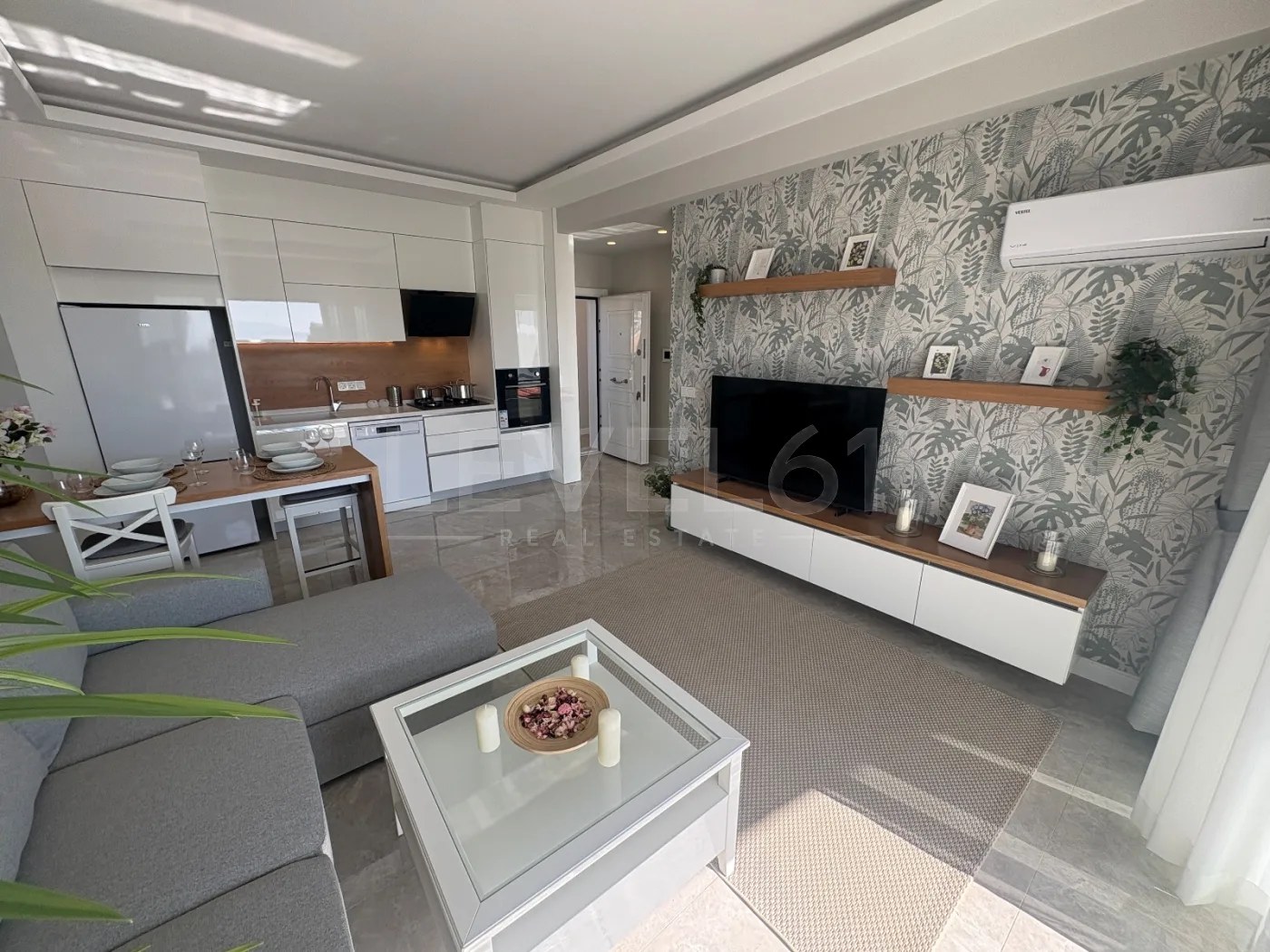 Kadınlar Denizinde 1+1 Full eşyalı daire