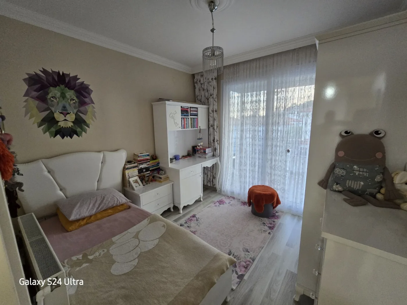 KUŞADASINDA SİTE İÇİNDE HAVUZLU DOGALĞAZLI MÜSTAKİL 4+1 SATILIK