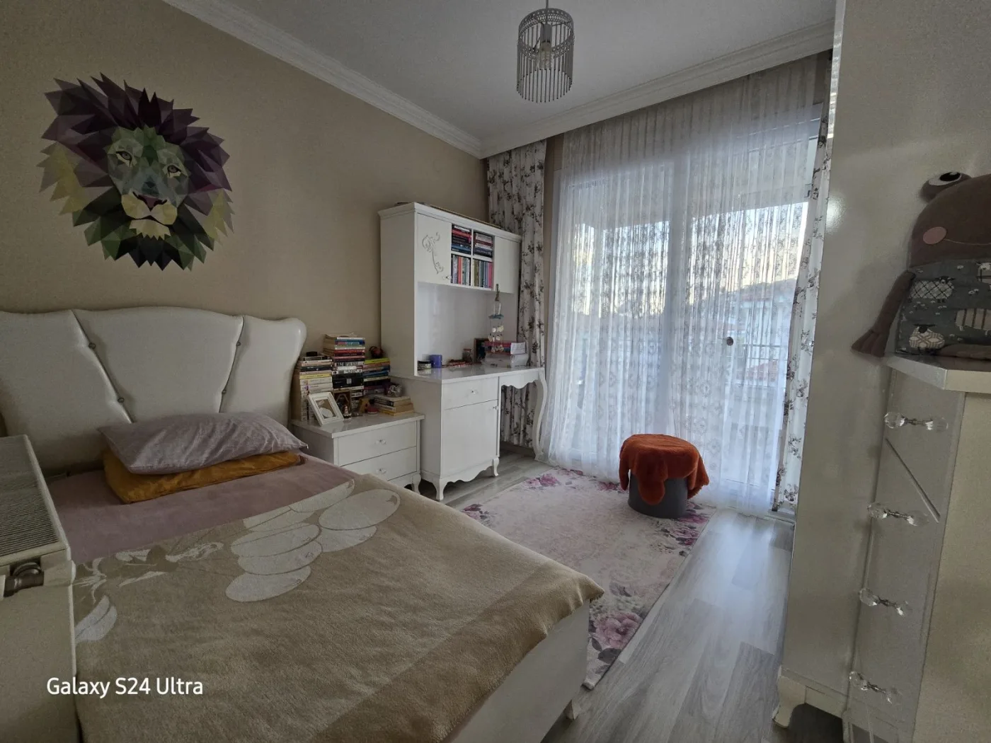 KUŞADASINDA SİTE İÇİNDE HAVUZLU DOGALĞAZLI MÜSTAKİL 4+1 SATILIK