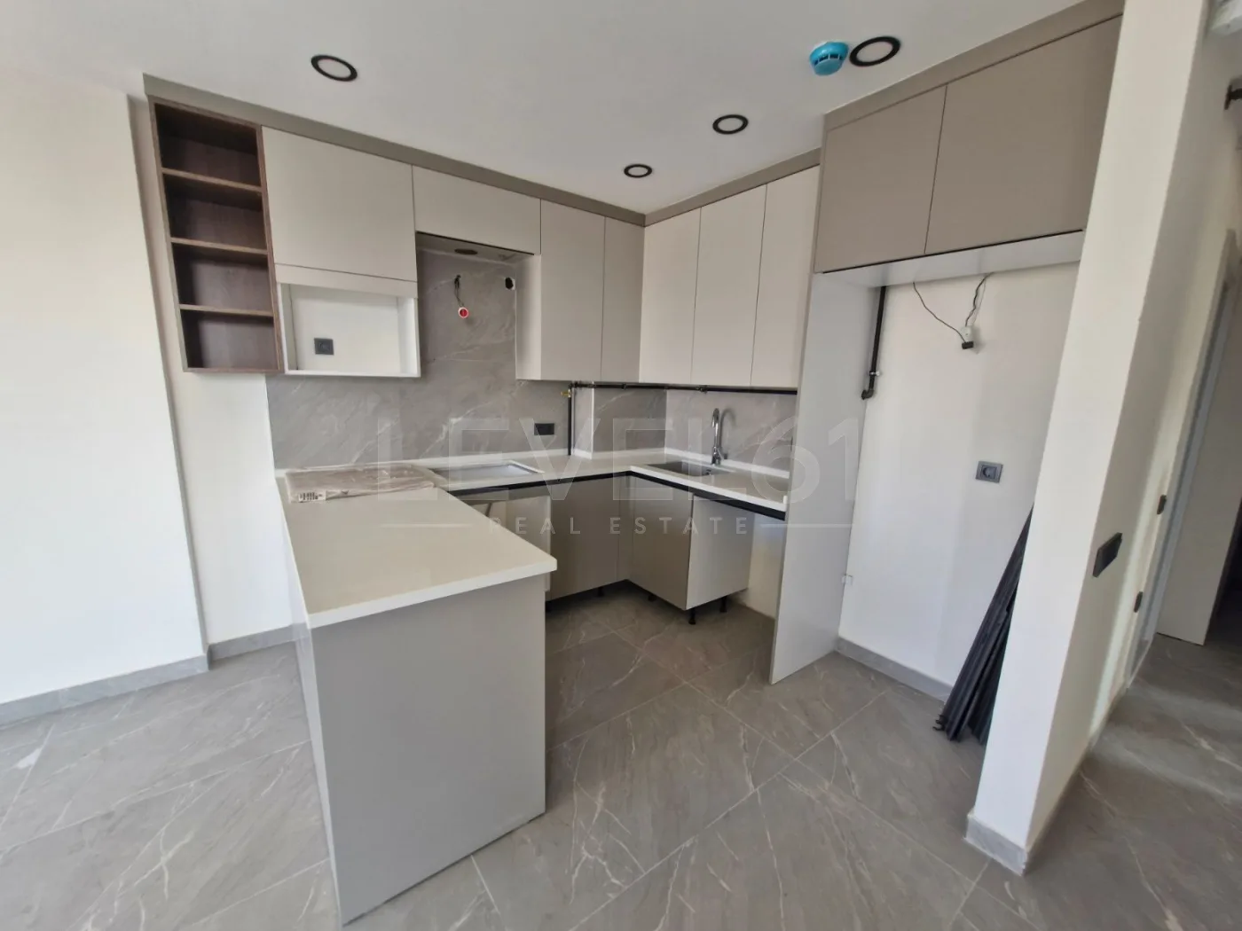 Kuşadası Değirmendere'de Satılık 2+1 Deniz Manzaralı Daire
