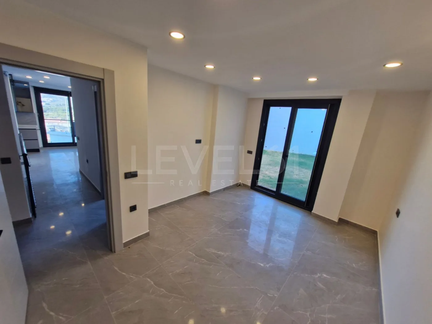 Kuşadası Satılık 4+1 Dubleks Daire